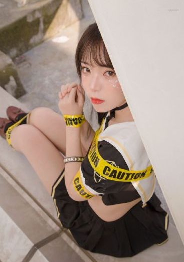 老赵揉搓着娇妻的大乳视频_DVD在线手机播放